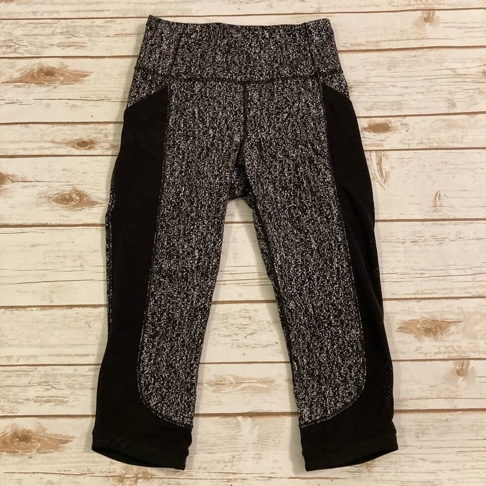 Lululemon Fit Physique Cropped Jacquard Mesh Leggings Size 6